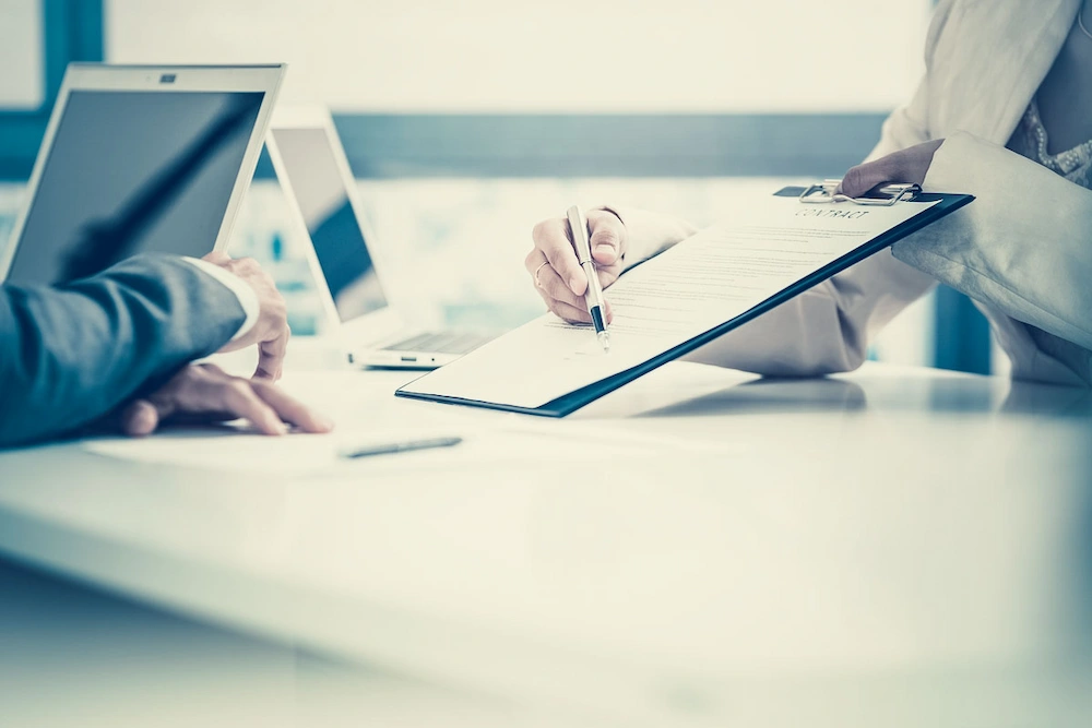 دارالترجمه رسمی در میدان انقلاب برای تمامی زبان ها